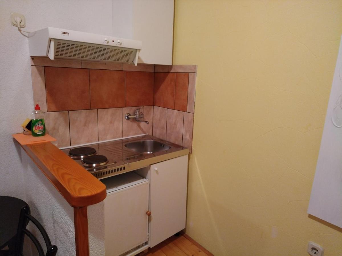 Apartments Elena & Damir วิส ภายนอก รูปภาพ